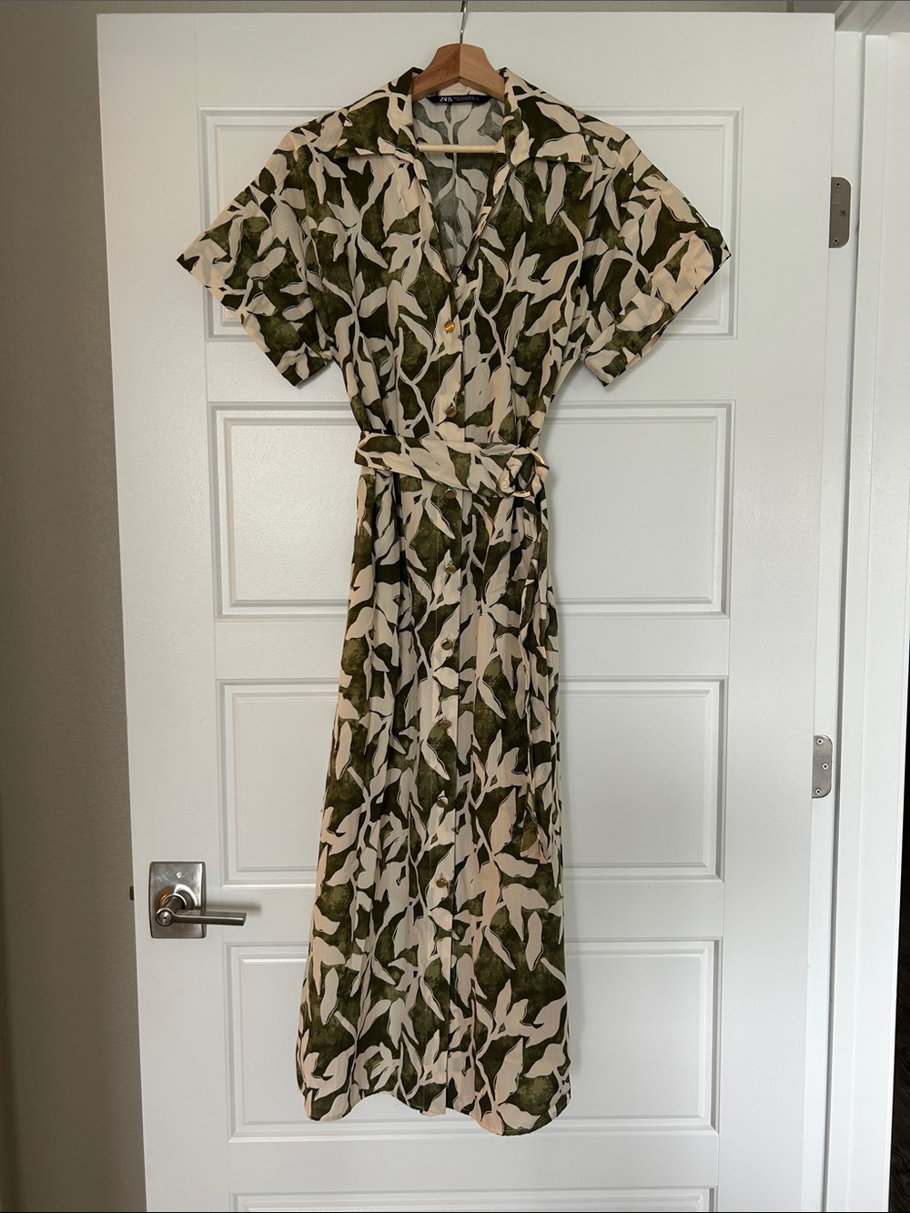 Zara Olive and Cream Leaf-Print Maxi Shirt Dreas